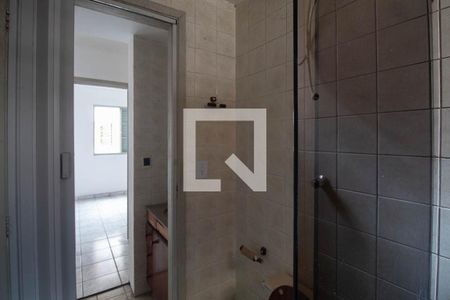 Banheiro de apartamento para alugar com 2 quartos, 50m² em Jardim Martins Silva, São Paulo