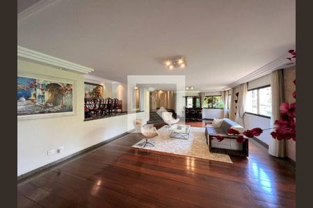 Apartamento para alugar com 4 quartos, 362m² em Vila Suzana, São Paulo