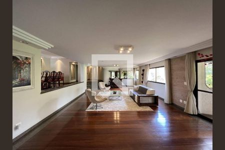 Apartamento para alugar com 4 quartos, 362m² em Vila Suzana, São Paulo