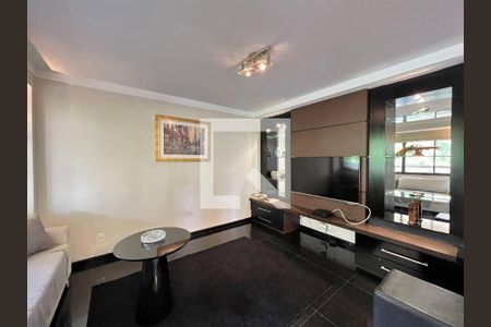 Apartamento para alugar com 4 quartos, 362m² em Vila Suzana, São Paulo