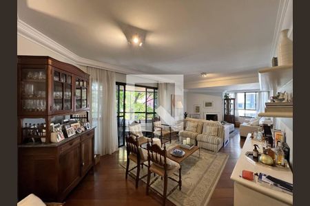 Apartamento à venda com 3 quartos, 238m² em Vila Morumbi, São Paulo