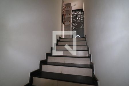 Escada cobertura de apartamento à venda com 2 quartos, 100m² em Jardim Ana Maria, Santo André
