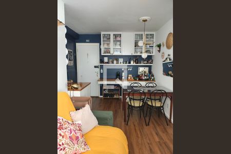 Sala de apartamento à venda com 2 quartos, 43m² em Jardim Monte Alegre, Taboão da Serra