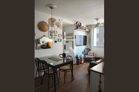 Sala de apartamento à venda com 2 quartos, 43m² em Jardim Monte Alegre, Taboão da Serra