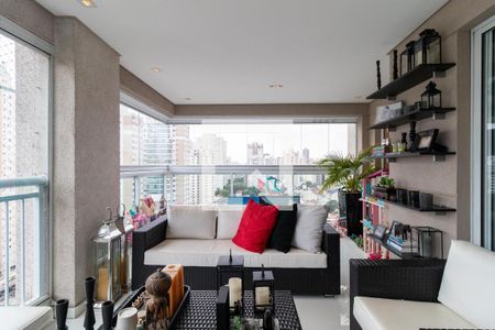 Varanda de apartamento à venda com 3 quartos, 206m² em Vila Romana, São Paulo