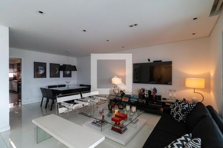 Sala de apartamento à venda com 3 quartos, 206m² em Vila Romana, São Paulo