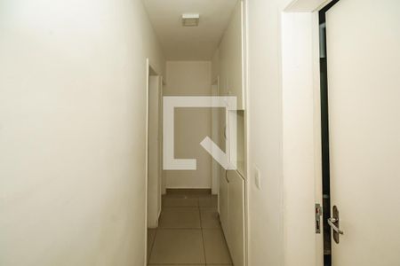 Corredor de apartamento para alugar com 3 quartos, 93m² em Jardim Guanabara, Belo Horizonte