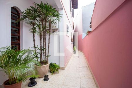Quintal de casa à venda com 4 quartos, 210m² em Piraporinha, Diadema