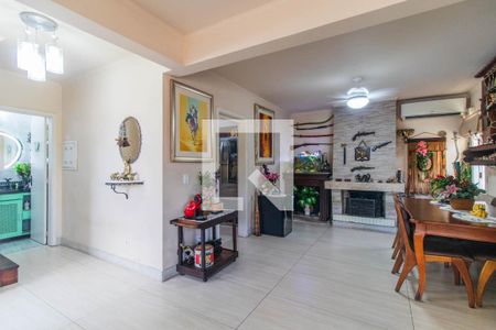 Sala de casa à venda com 3 quartos, 170m² em Espírito Santo, Porto Alegre