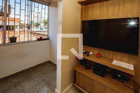 Sala de apartamento à venda com 3 quartos, 75m² em São Luiz, Belo Horizonte