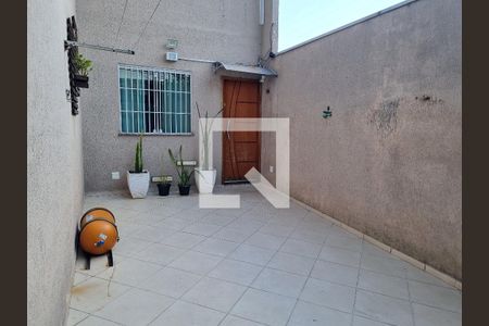 Entrada de casa para alugar com 2 quartos, 75m² em Vila Ivone, São Paulo