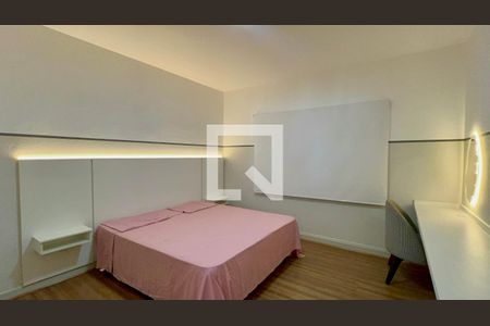 Quarto de apartamento à venda com 2 quartos, 117m² em Pinheiros, São Paulo