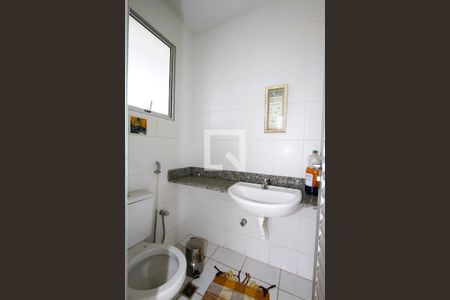 Lavabo de apartamento para alugar com 3 quartos, 120m² em Salgado Filho, Belo Horizonte
