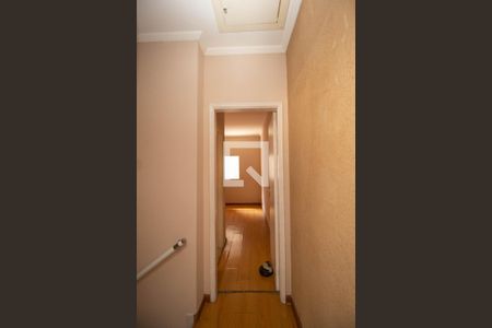 Corredor de casa para alugar com 2 quartos, 115m² em Jardim Monte Alegre, São Paulo