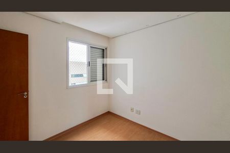 Quarto de apartamento para alugar com 3 quartos, 86m² em Lourdes, Belo Horizonte