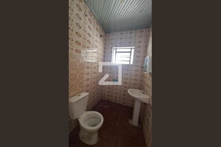 Banheiro de casa para alugar com 2 quartos, 95m² em Vila Amorim, Suzano