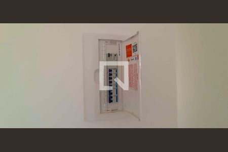 Quadro de Luz de apartamento à venda com 2 quartos, 43m² em Metalúrgicos, Osasco