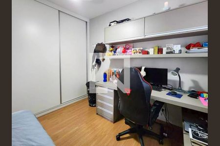 Quarto  de apartamento à venda com 2 quartos, 66m² em Santo Antônio, Belo Horizonte