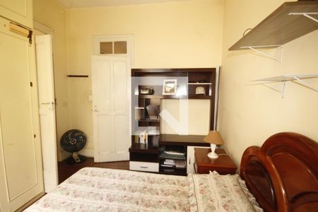 quarto 2 de casa à venda com 5 quartos, 430m² em Carlos Prates, Belo Horizonte