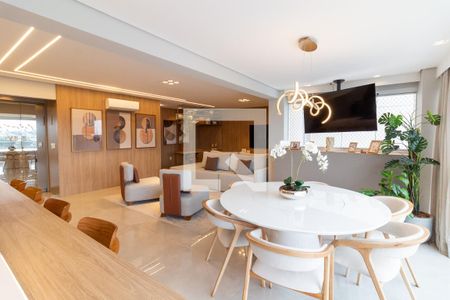 Sala de apartamento à venda com 3 quartos, 150m² em Jardim Arpoador, São Paulo