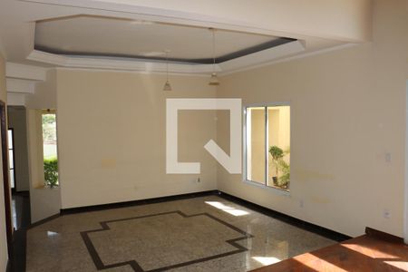 Sala 1 de casa de condomínio para alugar com 5 quartos, 320m² em Jardim Sao Paulo Ii, Cotia