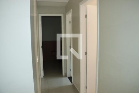 Corredor de apartamento para alugar com 2 quartos, 72m² em Jardim Barro Branco, Cotia