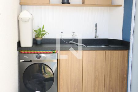 Sala/Cozinha de apartamento para alugar com 2 quartos, 72m² em Jardim Barro Branco, Cotia