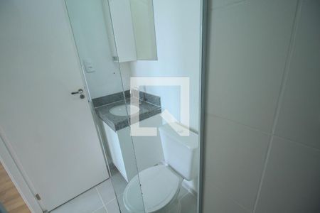 Banheiro Social de kitnet/studio para alugar com 1 quarto, 27m² em Belenzinho, São Paulo