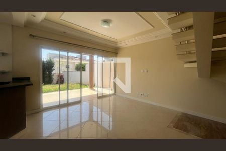 Sala de casa de condomínio à venda com 3 quartos, 180m² em Fazenda Santa Cândida, Campinas