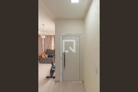 Hall de entrada de casa à venda com 2 quartos, 90m² em São José, Canoas
