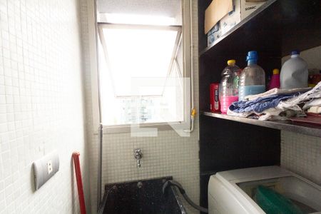Apartamento à venda com 60m², 2 quartos e 1 vagaÁrea de Serviço