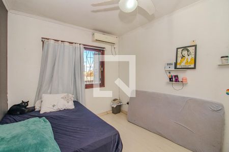 Quarto 2 de casa à venda com 3 quartos, 160m² em Jardim Itu, Porto Alegre