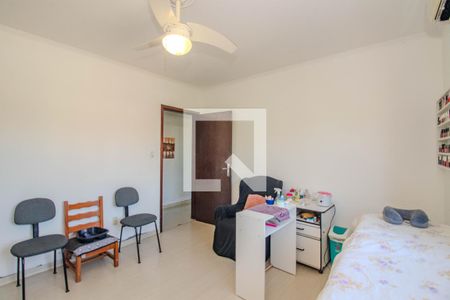 Sala de casa à venda com 3 quartos, 160m² em Jardim Itu, Porto Alegre