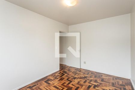 Quarto de apartamento à venda com 1 quarto, 50m² em Passo d’Areia, Porto Alegre