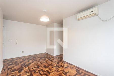 Sala de apartamento à venda com 1 quarto, 50m² em Passo d’Areia, Porto Alegre