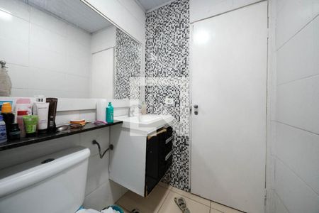 Casa à venda com 300m², 2 quartos e 4 vagasBanheiro