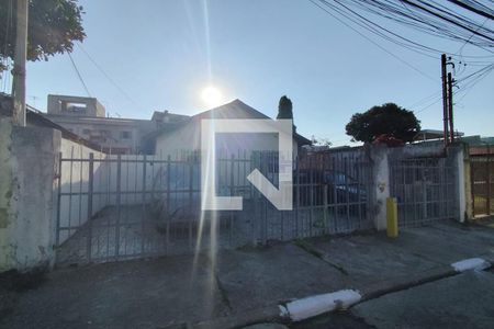 Casa à venda com 300m², 2 quartos e 4 vagasFachada