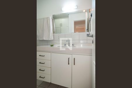 Banheiro de apartamento à venda com 1 quarto, 43m² em Bela Vista, São Paulo