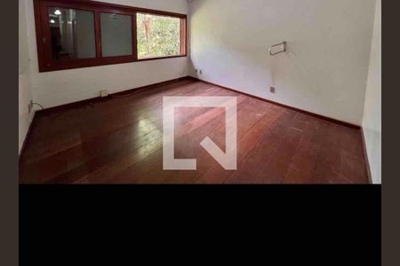 Casa à venda com 6 quartos, 850m² em Parque São Quirino, Campinas