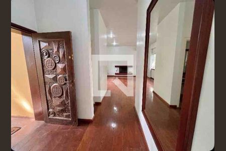 Casa à venda com 6 quartos, 850m² em Parque São Quirino, Campinas