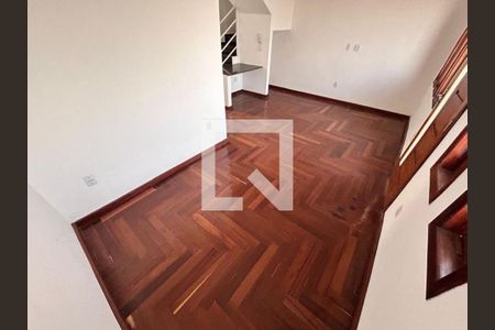 Casa à venda com 2 quartos, 124m² em Salgado Filho, Belo Horizonte