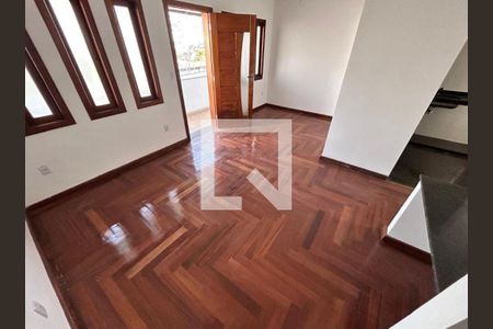 Casa à venda com 2 quartos, 156m² em Salgado Filho, Belo Horizonte