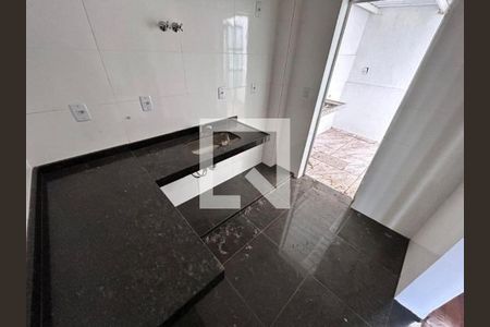 Casa à venda com 2 quartos, 156m² em Salgado Filho, Belo Horizonte