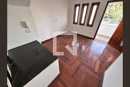 Casa à venda com 2 quartos, 126m² em Salgado Filho, Belo Horizonte