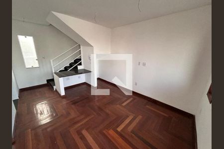 Casa à venda com 2 quartos, 126m² em Salgado Filho, Belo Horizonte