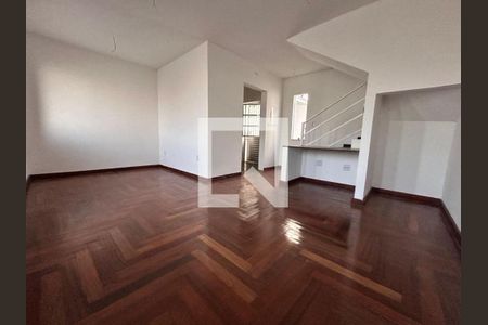 Casa à venda com 2 quartos, 126m² em Salgado Filho, Belo Horizonte