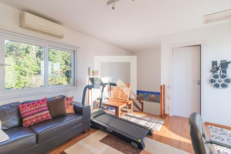 Sala 2 de casa para alugar com 3 quartos, 230m² em Espírito Santo, Porto Alegre