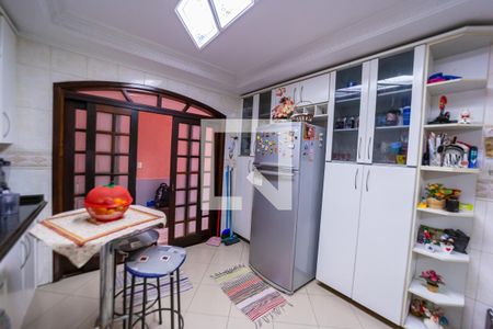 Cozinha de casa para alugar com 3 quartos, 300m² em Parque Paineiras, São Paulo
