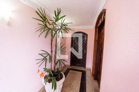 Hall de entrada de casa para alugar com 3 quartos, 300m² em Parque Paineiras, São Paulo
