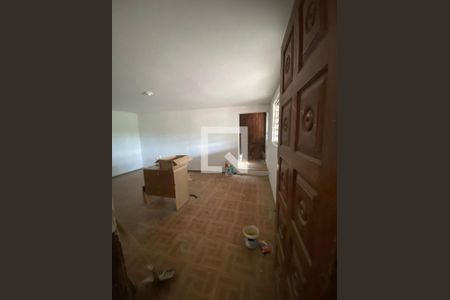 Quarto de casa à venda com 4 quartos, 250m² em Salgado Filho, Belo Horizonte